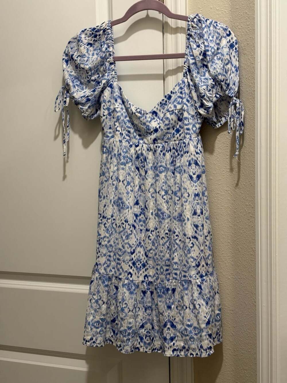 Olivaceous Mini Dress Size S Blue White Floral Puff Sleeve